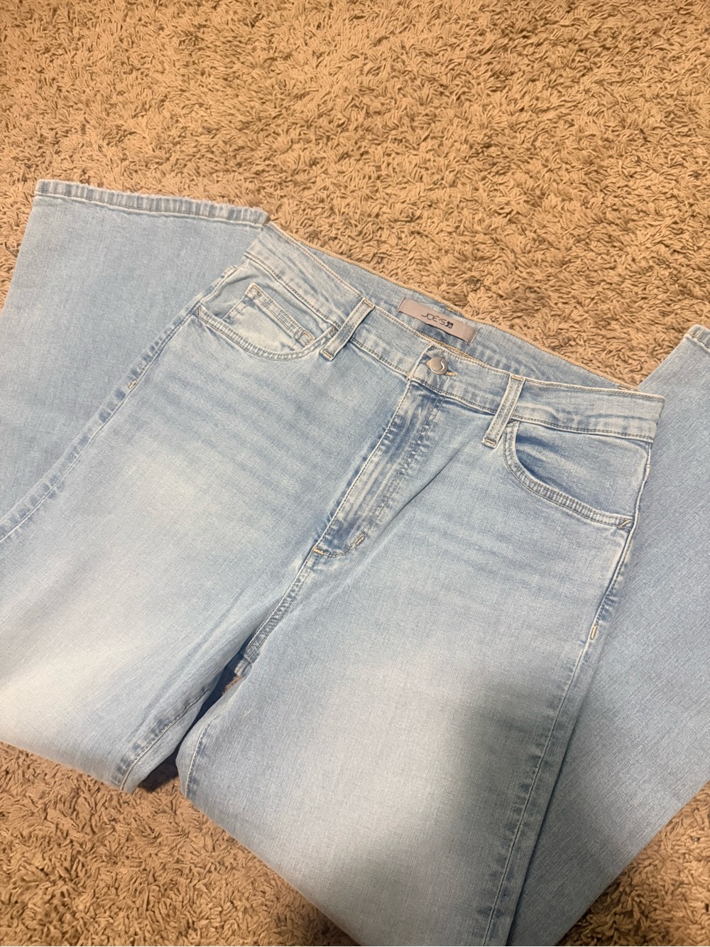 Light Wash Joe’s Women’s Jeans - Classic Straight